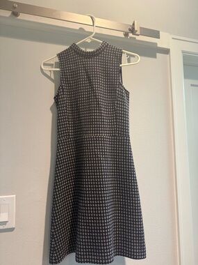 Theory wool blend Navy and Cream fitted sleeveless dress